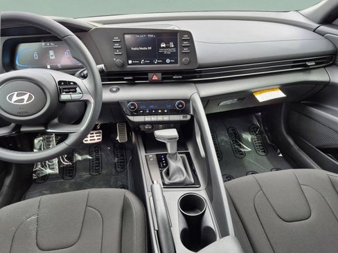 New 2026 Hyundai Elantra Sport FWD image 12