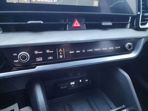 Used 2024 Kia Sportage X-Line w/ X-Line Premium Package image 30