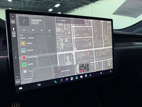 Used 2021 Tesla Model S Long Range AWD/4WD image 19