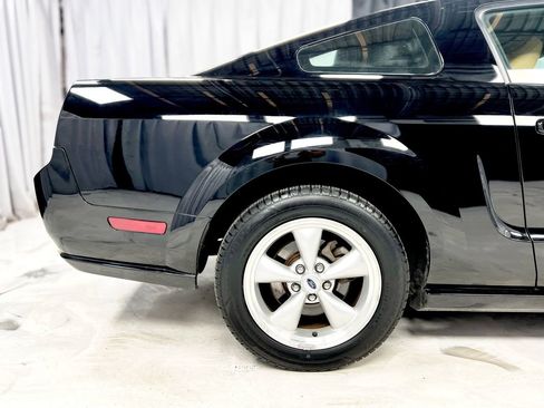 Used 2007 Ford Mustang GT Premium image 6
