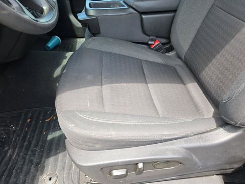 Used 2023 Chevrolet Silverado 1500 Custom AWD/4WD image 5