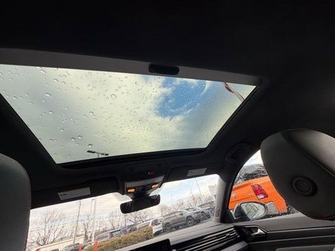 Used 2025 Volkswagen Jetta GLI Autobahn image 19