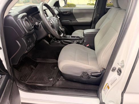 Used 2022 Toyota Tacoma SR RWD image 21