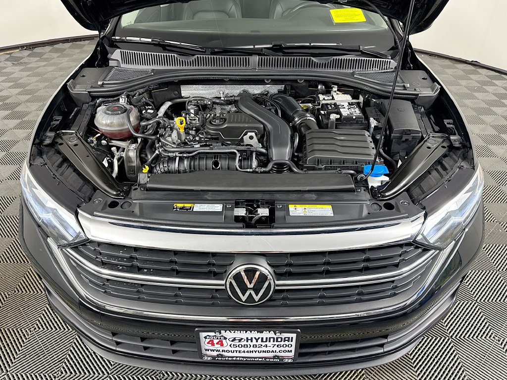 Used 2024 Volkswagen Jetta SE FWD image 26