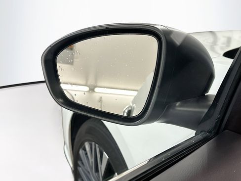 Used 2025 Nissan Altima 2.5 SV FWD image 16