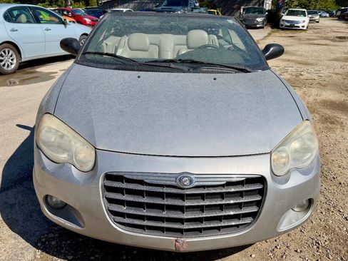 Used 2004 Chrysler Sebring Limited image 12