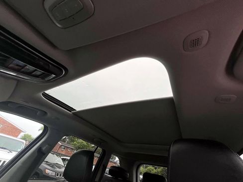 Used 2024 Jeep Grand Cherokee Limited 4xe image 29