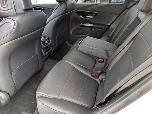 Used 2025 Mercedes-Benz GLC 300 GLC 300 image 20