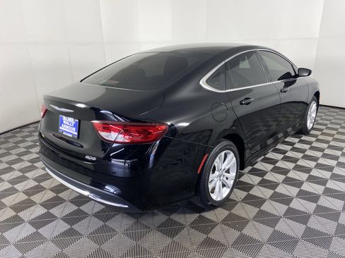 Used 2016 Chrysler 200 Limited FWD image 5