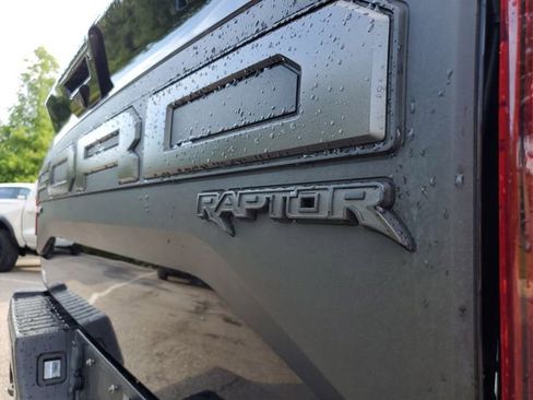 Used 2019 Ford F150 Raptor w/ Equipment Group 802A Luxury AWD/4WD image 8