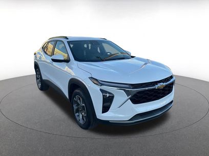 Used 2025 Chevrolet Trax LT