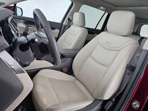 Certified 2024 Cadillac XT6 Premium Luxury w/ Technology Package FWD image 23
