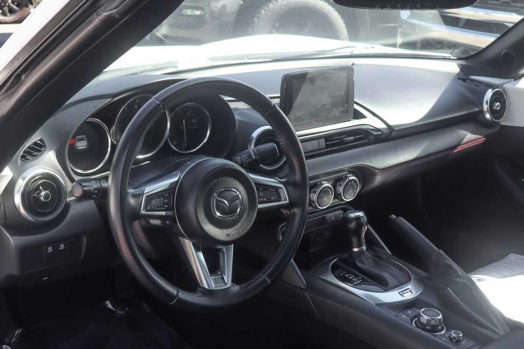 Used 2019 MAZDA MX-5 Miata RF Grand Touring RWD image 20