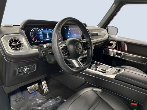 Used 2025 Mercedes-Benz G 550 image 13