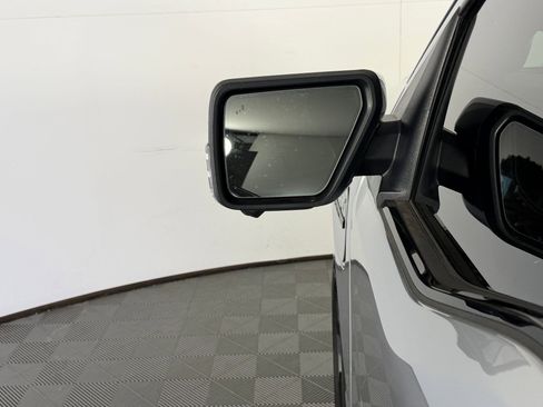 Used 2023 Ford F150 Lightning Platinum image 23