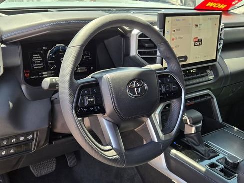 Used 2025 Toyota Tundra Platinum AWD/4WD image 18