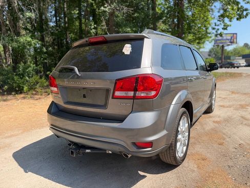 Used 2012 Dodge Journey Crew w/ Flexible Seating Group FWD image 9