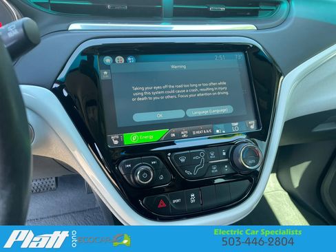 Used 2017 Chevrolet Bolt Premier w/ Driver Confidence II Package FWD image 24