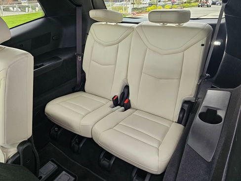 Used 2023 Cadillac XT6 Sport image 18