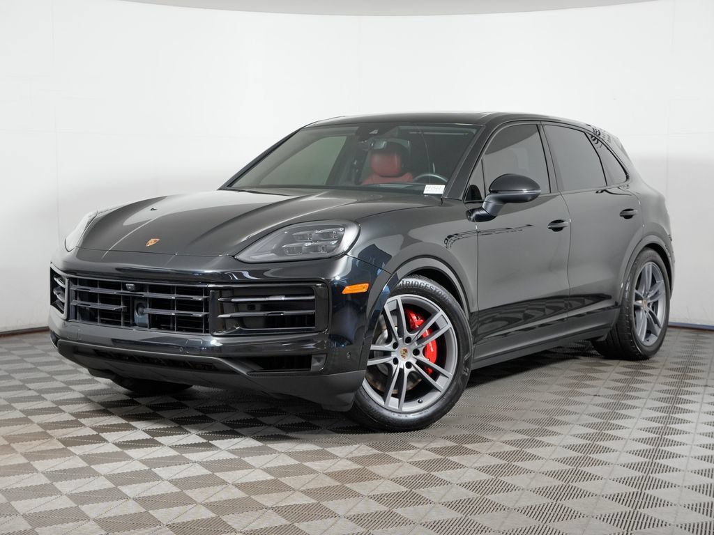 Certified 2024 Porsche Cayenne S AWD/4WD image 1