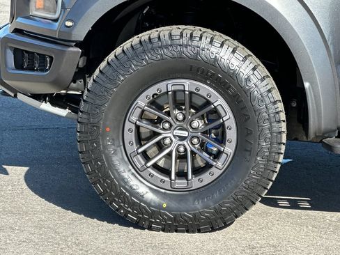 Certified 2019 Ford F150 Raptor w/ Equipment Group 802A Luxury AWD/4WD image 24