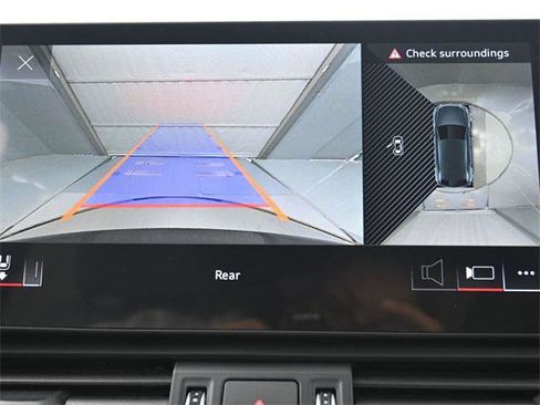 Used 2024 Audi SQ5 Premium Plus image 22