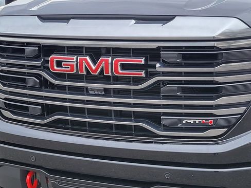 Used 2024 GMC Sierra 1500 AT4 w/ AT4 Preferred Package image 38