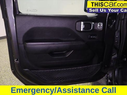 Used 2021 Jeep Gladiator Overland image 22