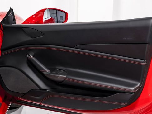 Used 2018 Ferrari 488 GTB image 34