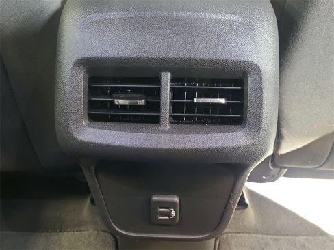 Used 2019 Chevrolet Equinox LS image 20