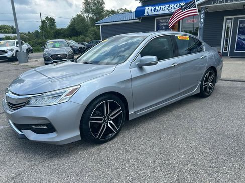Used 2016 Honda Accord Touring image 1