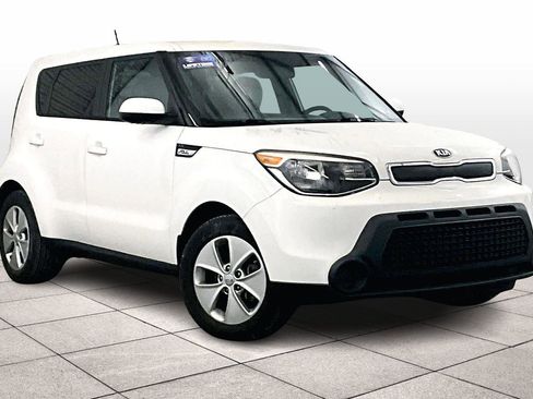 Used 2016 Kia Soul image 2