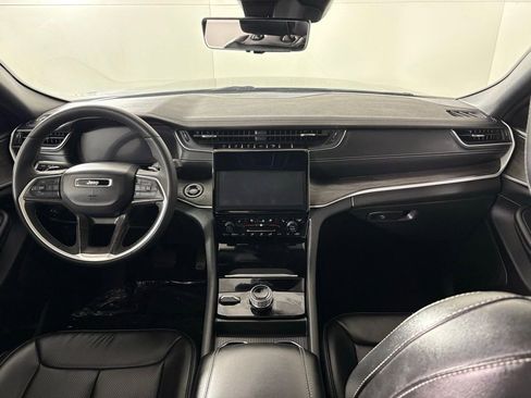 Used 2024 Jeep Grand Cherokee L Limited w/ Luxury Tech Group II AWD/4WD image 44