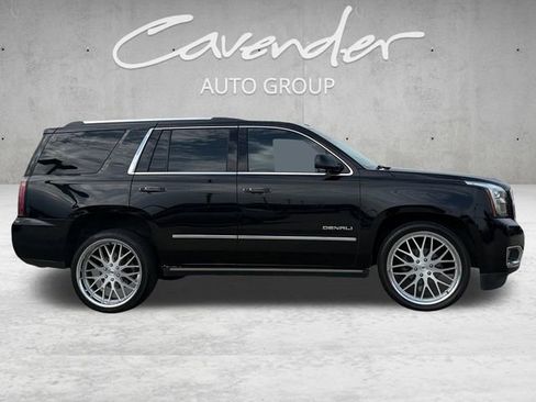Used 2020 GMC Yukon Denali w/ Open Road Package RWD image 17