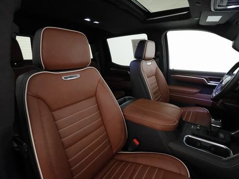 Used 2025 GMC Sierra 1500 Denali Ultimate image 25