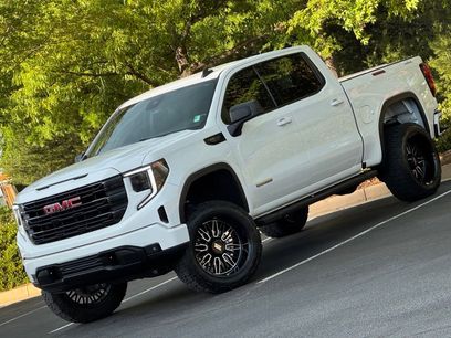 Used 2022 GMC Sierra 1500 Elevation w/ LPO, Elevation Black Package