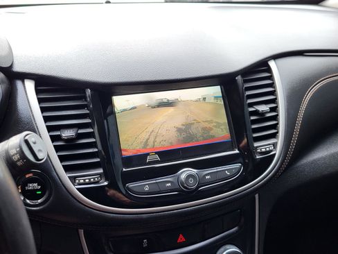 Used 2019 Chevrolet Trax LT w/ Driver Confidence Package image 27