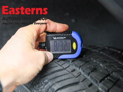 Used 2024 Chevrolet Suburban RST image 32