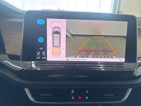 New 2026 Volkswagen Atlas SE image 21