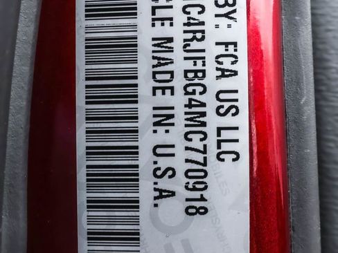 Used 2021 Jeep Grand Cherokee Limited X image 40