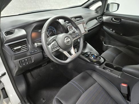 Used 2024 Nissan Leaf SV Plus image 12