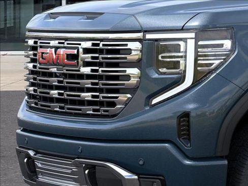 New 2026 GMC Sierra 1500 Denali w/ Technology Package AWD/4WD image 13
