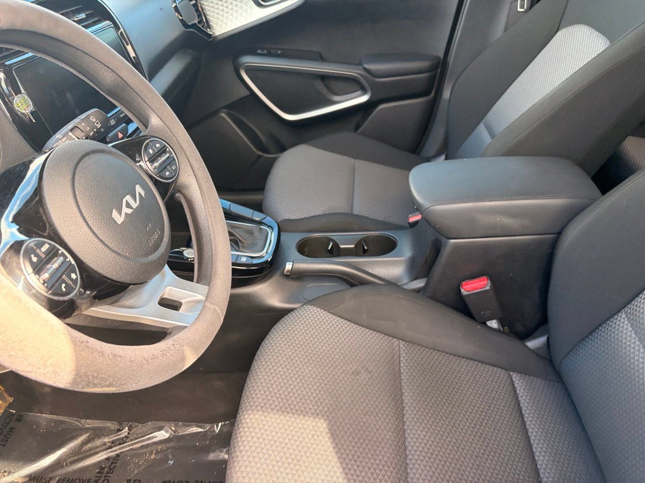 Used 2023 Kia Soul S FWD image 18