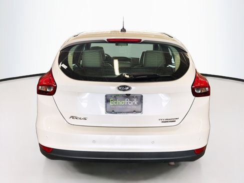 Used 2016 Ford Focus Titanium FWD image 7