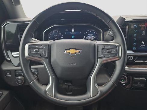 Used 2025 Chevrolet Silverado 1500 LT w/ Protection Package AWD/4WD image 8