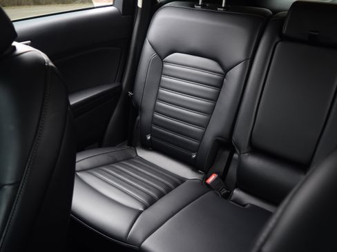 Used 2023 Ford Edge SEL image 14