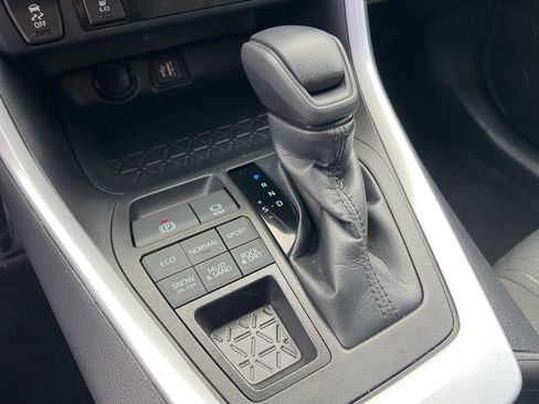 Used 2023 Toyota RAV4 XLE image 19