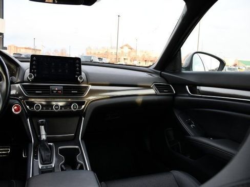 Used 2020 Honda Accord Sport image 16