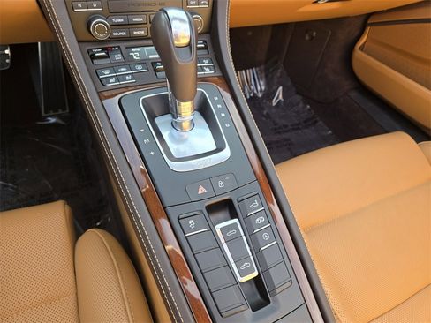 Used 2024 Porsche 718 Boxster S image 36