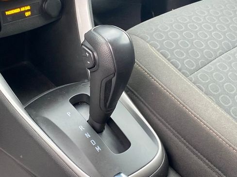 Used 2022 Chevrolet Trax LS w/ Tint and Cruise Package image 10